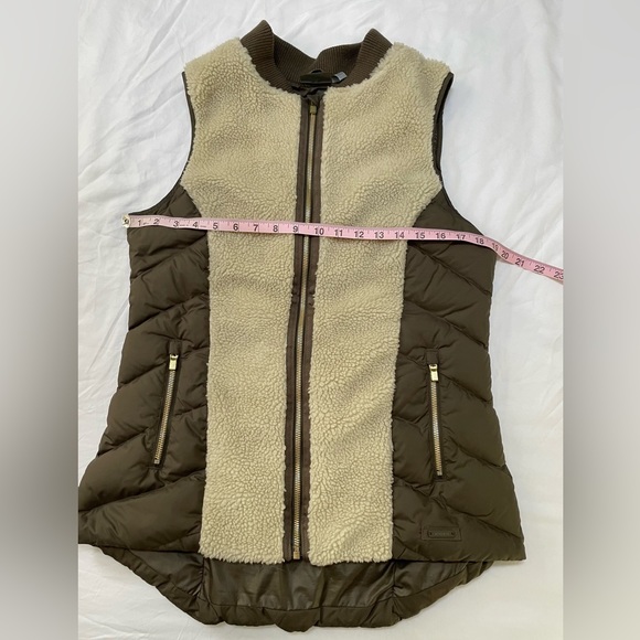 Athleta // Puffy Vest // Shearling // Medium - Picture 6 of 10